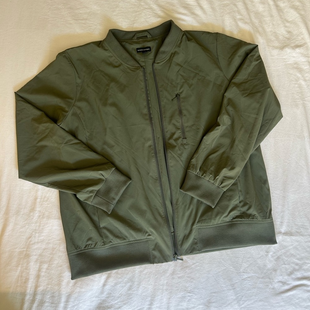 Banana Republic Olive green bomber jacket XL
